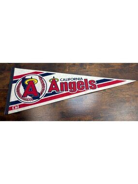 Vintage California Angels MLB Felt Pennant Baseball Memorabilia 30 inches